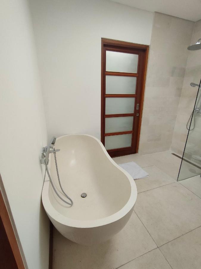 Taman Wana Seminyak Luxury Villas Екстер'єр фото